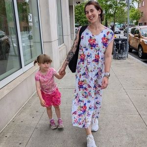 Meet your Posher, Emi